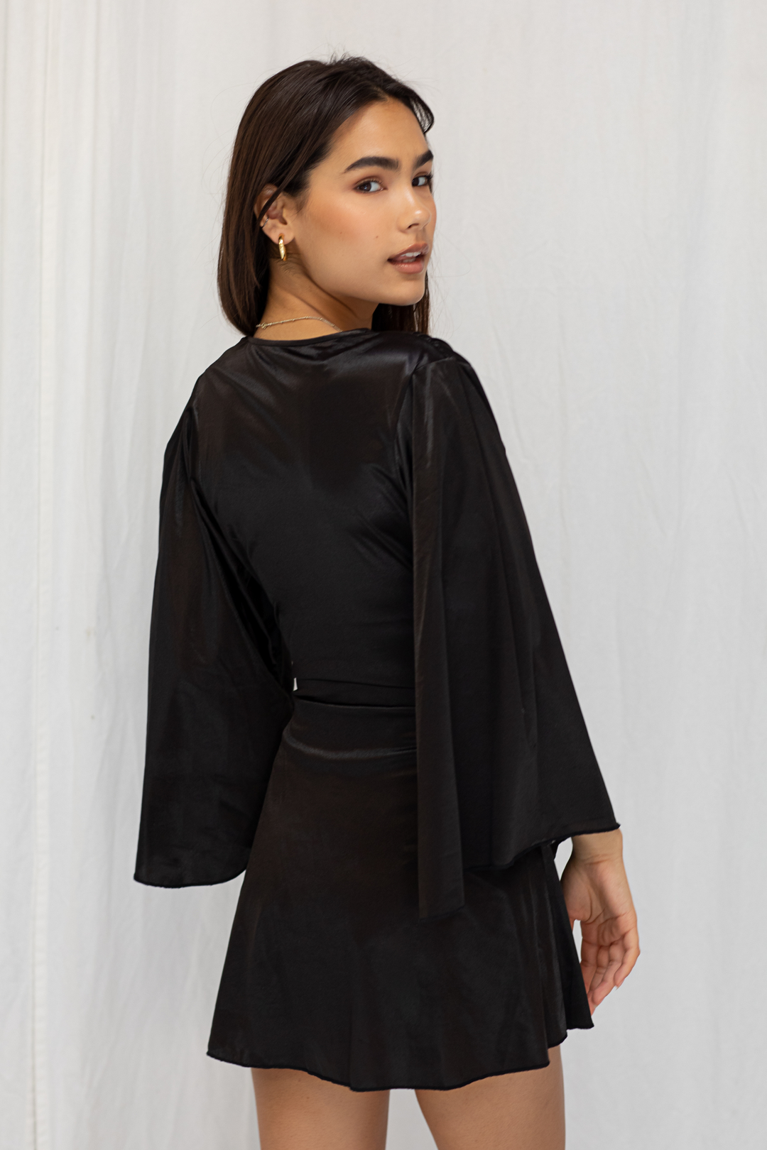 Luxe Satin Robe - Midnight Onyx - Muaves